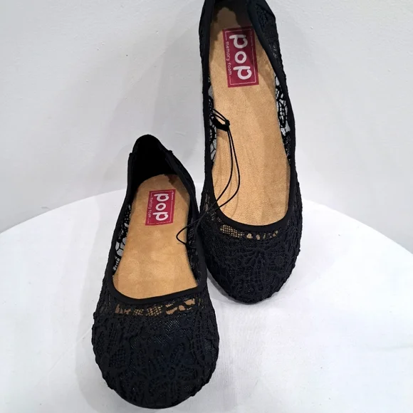 Women's Shoes Size 10 - Picture 1 of 4